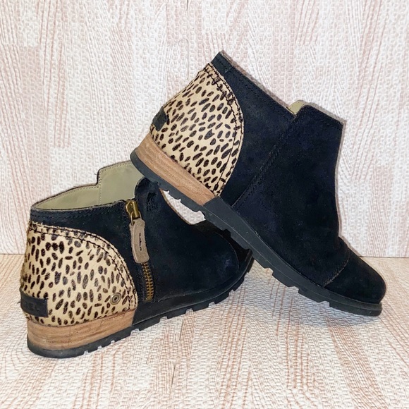 Sorel Major Low Cheetah Waterproof Ankle Booties - Picture 1 of 9